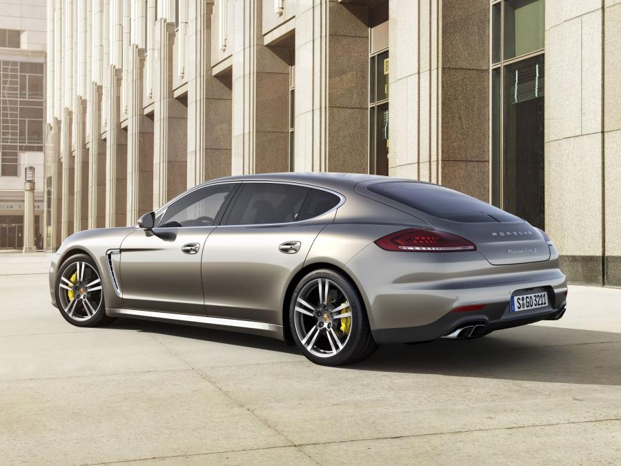  Porsche Panamera Turbo S Executive 2013 года  (фото 3 из 3)